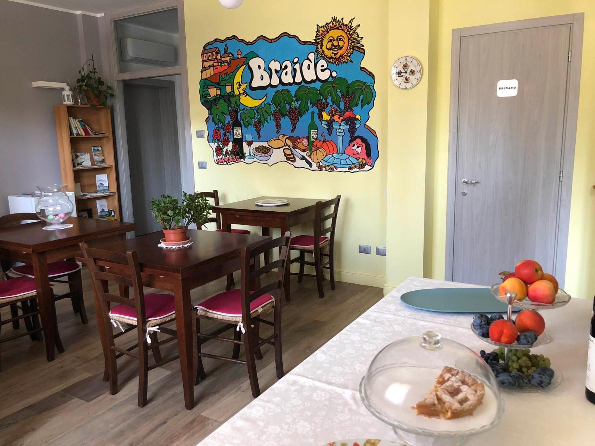 Braide Ospitalita Rurale Villa La Morra Buitenkant foto